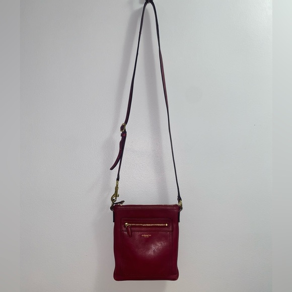 Coach Crossbody in Raspberry Leather - Picture 7 of 10